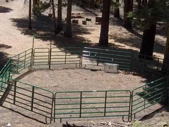 BUTTE LAKE STOCK CORRAL