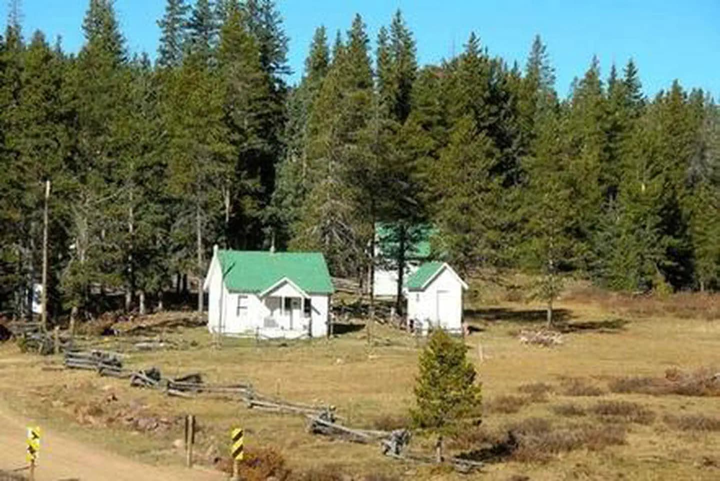 PARADISE GUARD STATION