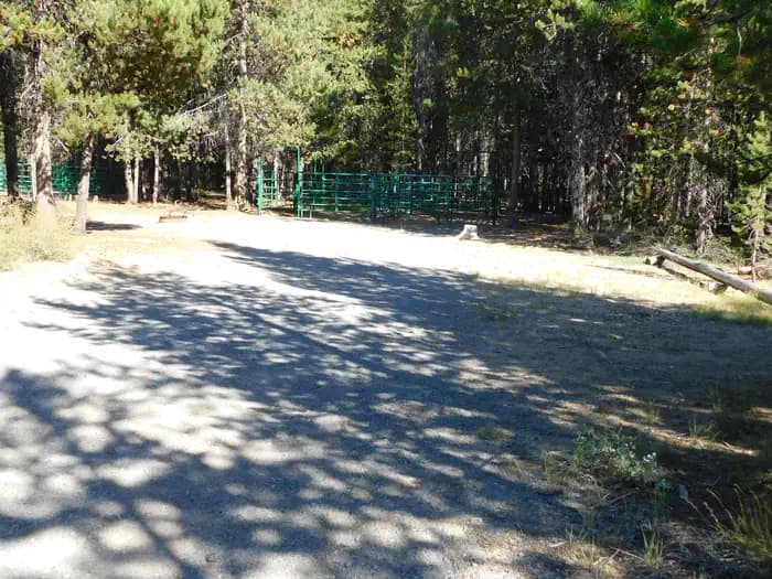 CULTUS CORRAL HORSE CAMP